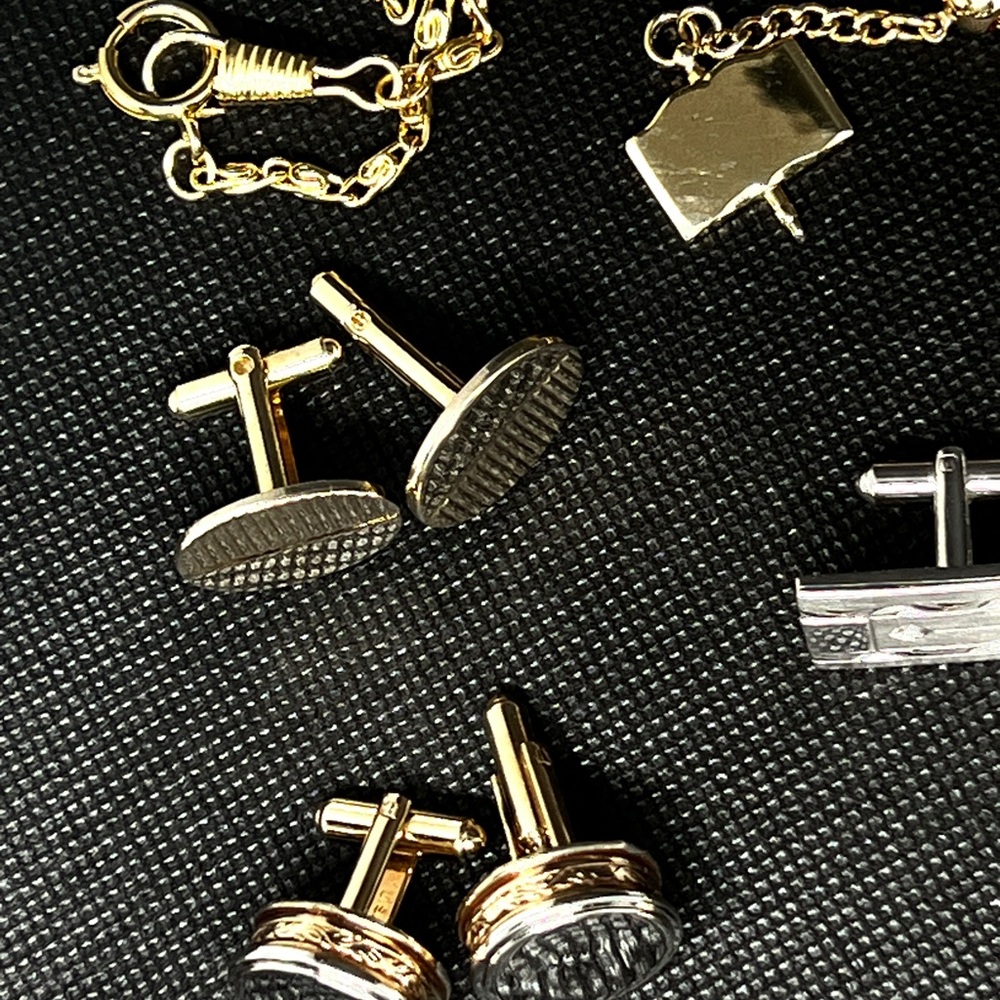 Cuff links - Picture 3 of 11